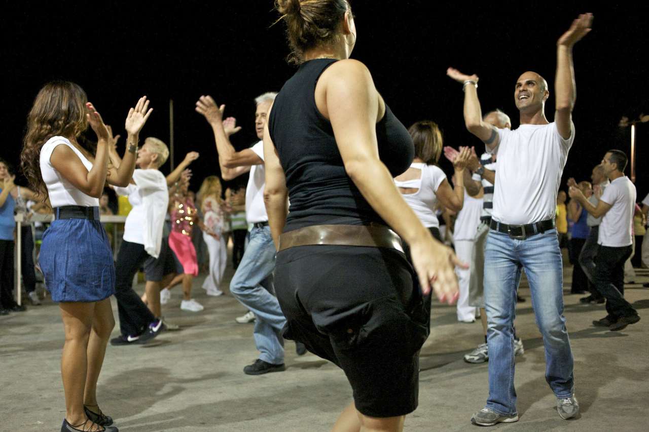 ריקודי עם (צילום: ניר כפרי)