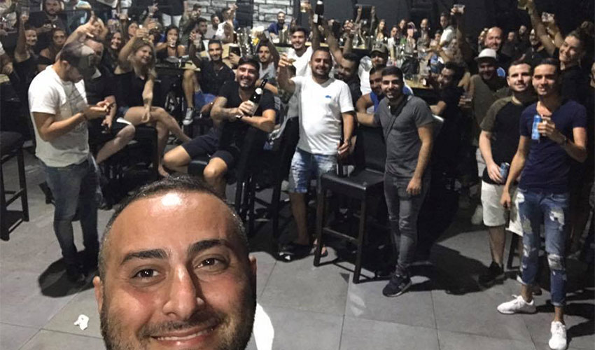 אורן פריבאי והצוות של ויקטוריה. הכל מוכן לפתיחה הגדולה