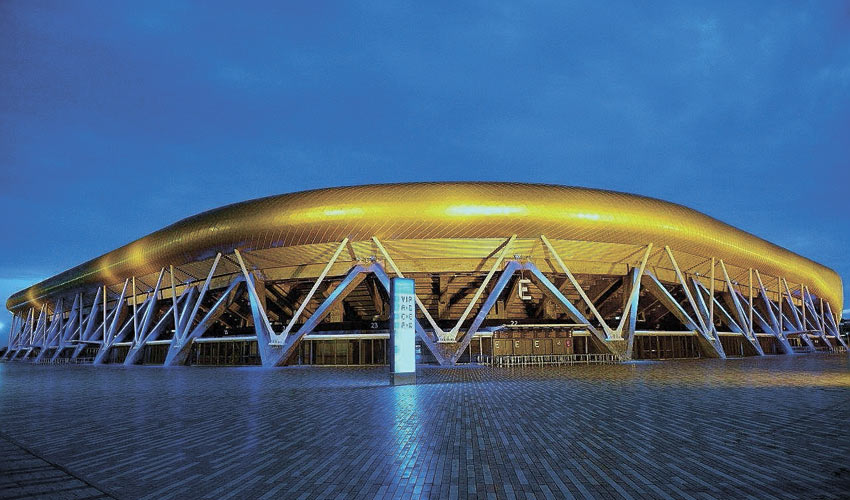 האיצטדיון העירוני. למה בחיפה אין הפועל? (צילום: צבי רוגר)