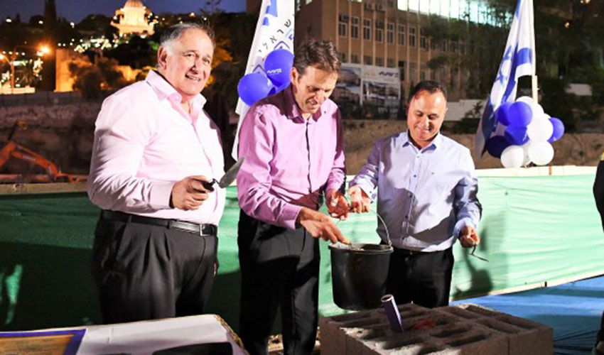 טקס הנחת אבן הפינה למלון גני המושבה (צילום: ראובן כהן)