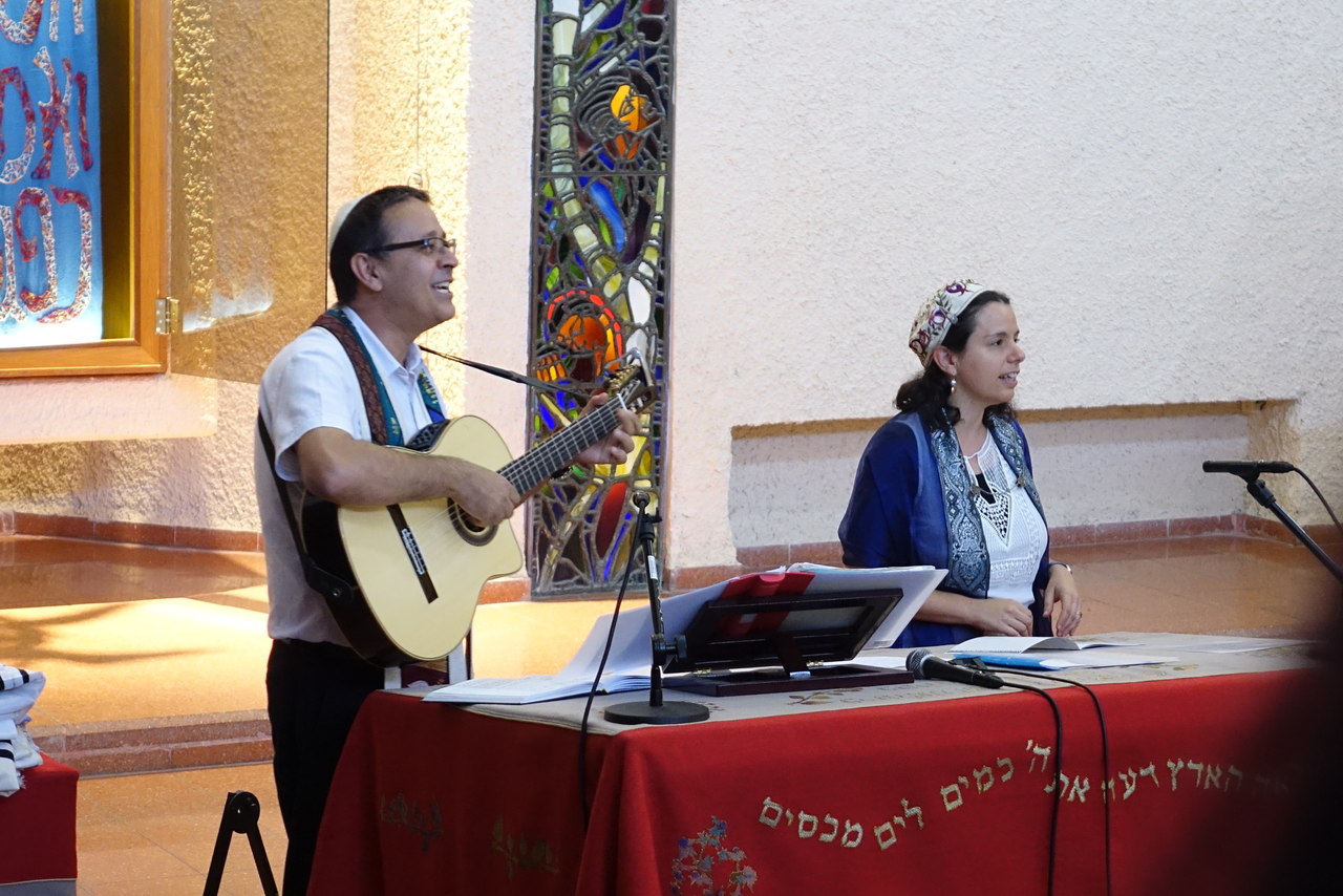 הרבה נעמה דפני קלן והרב גבי דגן (צילום: מרכז החינוך ליאו באק)