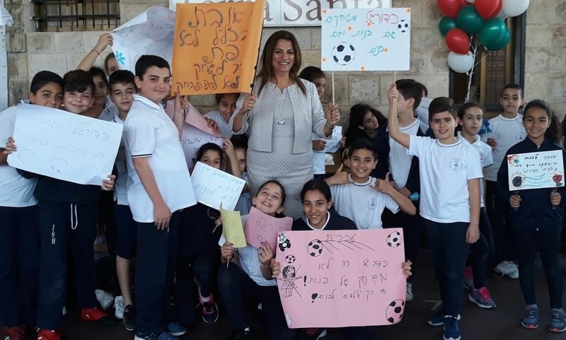 תלמידי בית הספר האיטלקי - נזירות כרמלית ביום השפה העברית