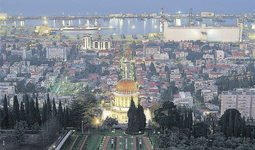 כיפת הזהב והגנים הבהאיים (צילום: המרכז הבהאי העולמי)