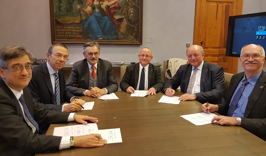 נציגי האוניברסיטאות החברות ביורוטק בטקס ההכרזה על צירוף הטכניון (צילום: דוברות הטכניון)