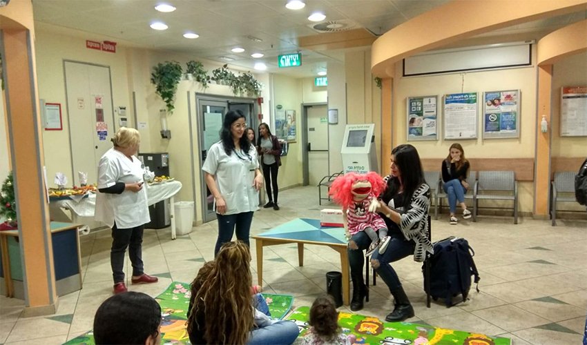 אירוע החיסונים במרכז לבריאות הילד במגדל ארמון (צילום: דוברות שירותי בריאות כללית)