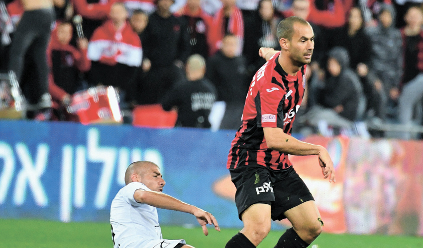 גילי ורמוט. עוד שני משחקים למנאייק (צילום: צלמוס)