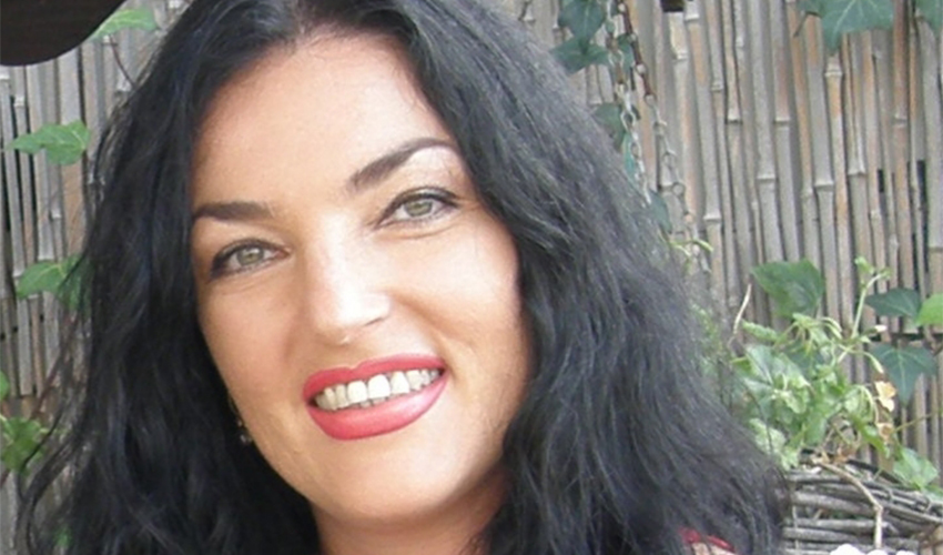 טטיאנה ג'ון. "הכל רק ערבית ערבית"