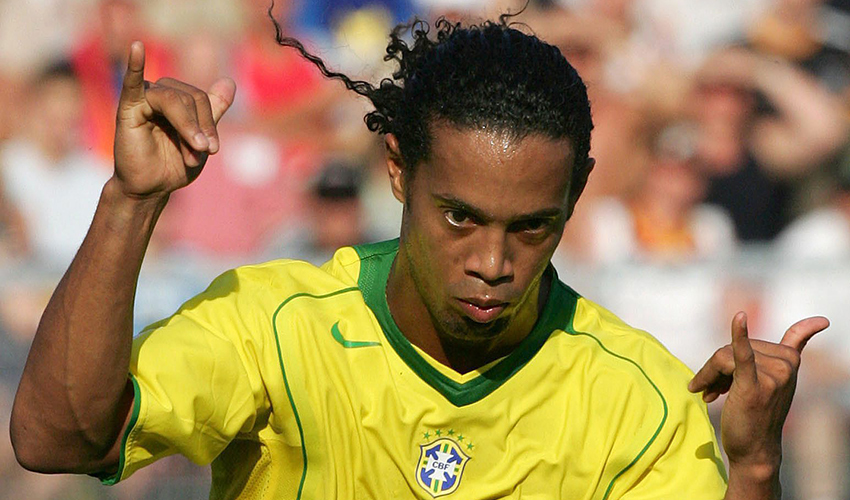 רונאלדיניו בימיו בנבחרת ברזיל (צילום: AP)