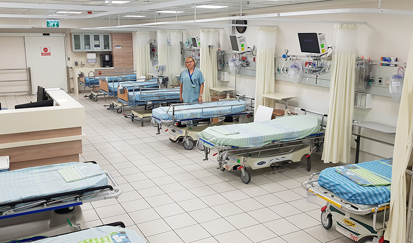 חדר ההתאוששות בבית חולים יום החדש של המרכז הרפואי כרמל (צילום: אלי דדון)