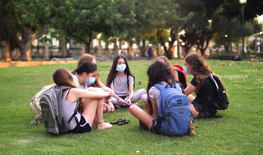 שבע הבנות מזכרון יעקב (צילום: גלעד רייכנבאום)