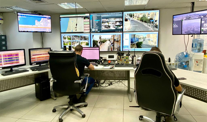 המוקד המבצעי של עיריית חיפה (צילום: ראובן כהן, דוברות עיריית חיפה)