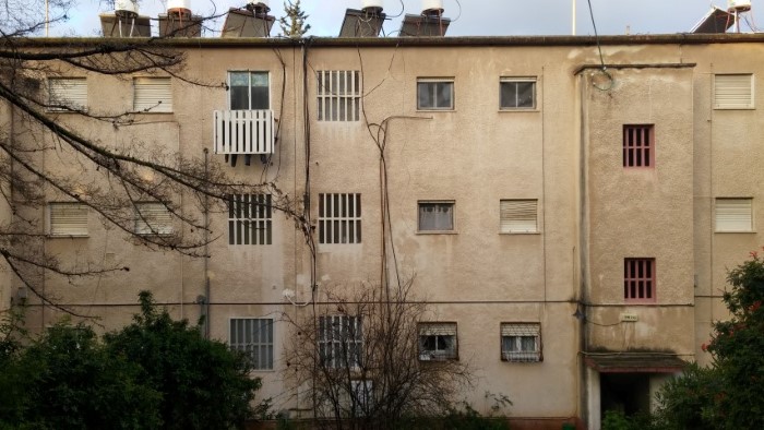 בניין המועמד לפינוי-בינוי (צילום: רמי שלוש)