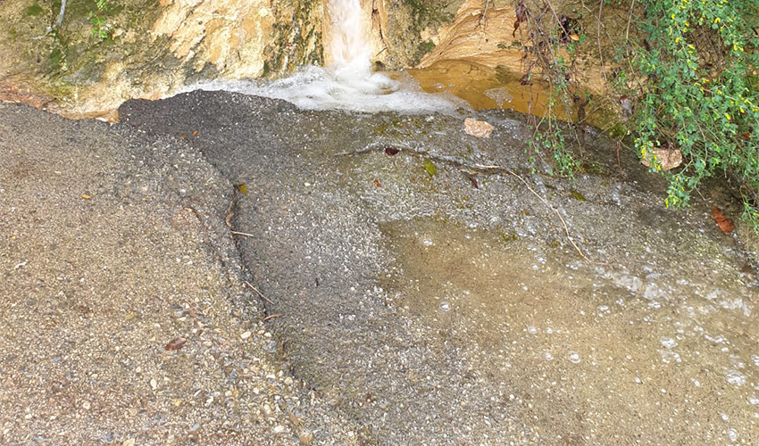 קטע הכביש ששקע (צילום: שוש רינגל)