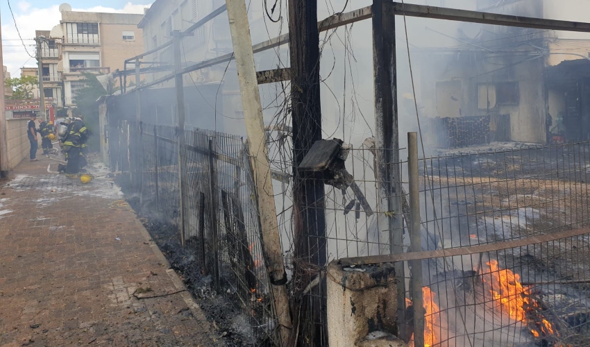 שריפה בגן ילדים בקרית מוצקין (צילום: דוברות כבאות והצלה)