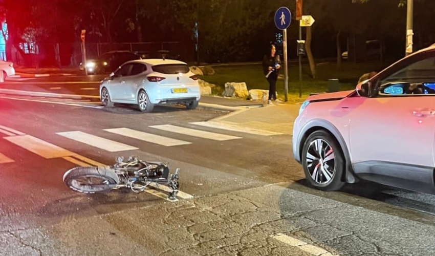 בן 11 נפגע מרכב הסעות ברחוב אבנר בחיפה (צילום: חי טקאטש, תיעוד מבצעי מד"א)