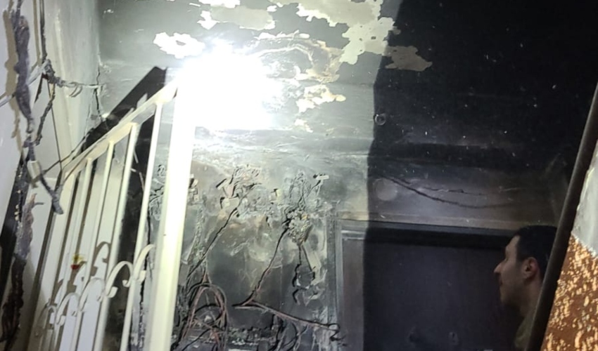 שריפה בארון חשמל במבנה מגורים בנווה דוד (צילום: דוברות כבאות והצלה חוף)