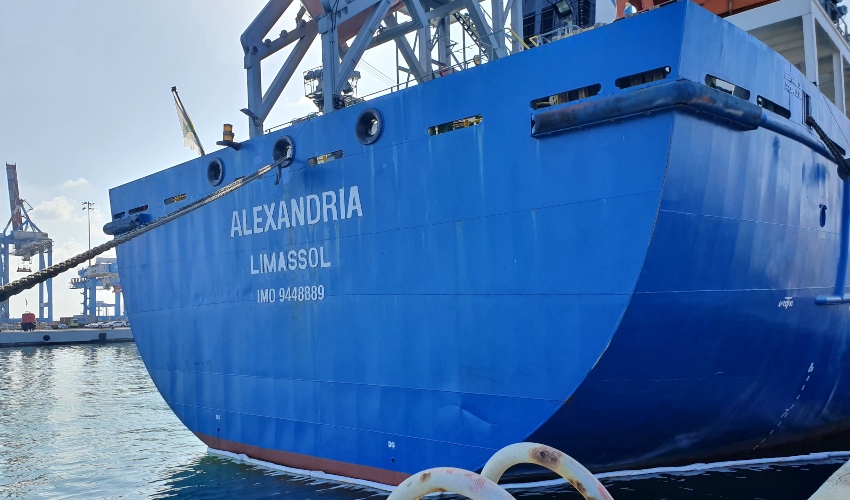 קנס של 300 אלף שקלים על אונייה קפריסאית שזיהמה את הים בנמל חיפה