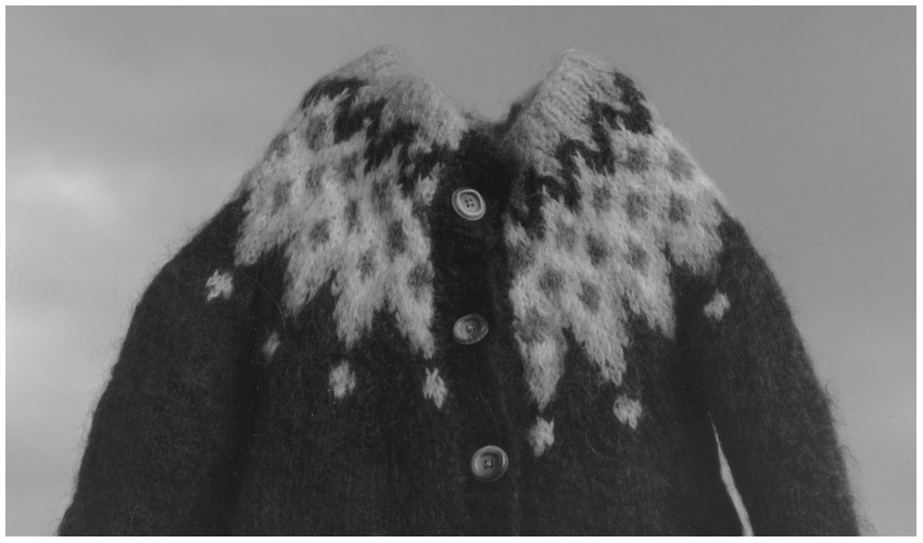 יוקי אונודרה, מתוך הסדרה "דיוקן של בגדים משומשים" (צילום: יוקי אונודרה)