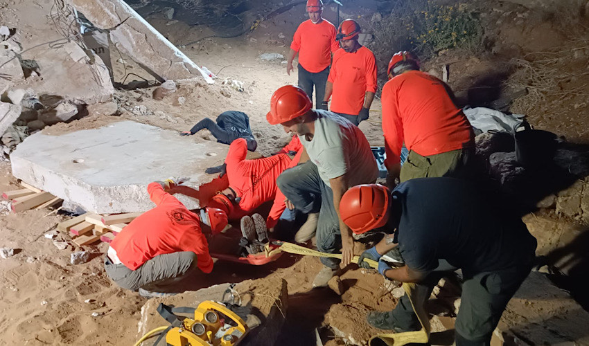 אימון רענון של יחידת החילוץ העירונית (צילום: לאוניד רזניק, אגף הביטחון וחירום בעיריית חיפה)