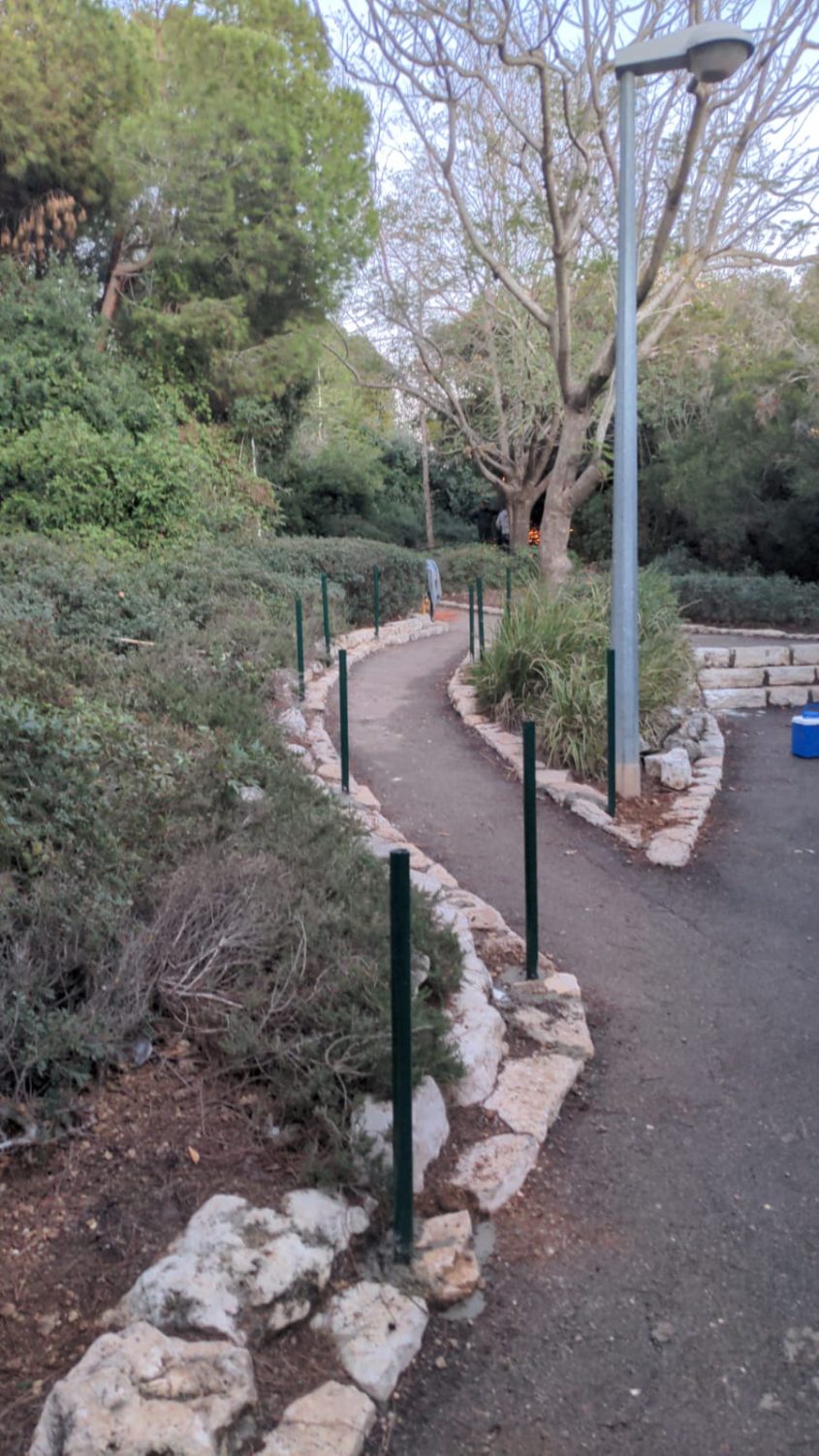 הכנה למעקות החדשים ברמת אשכול
