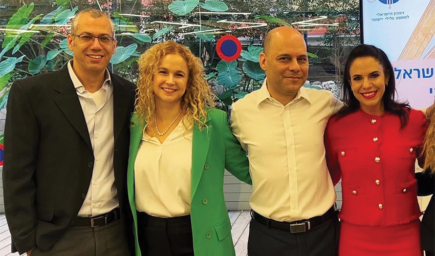 עו"ד יפעת שי-יוספזון, עו"ד רן כהן רוכברגר, פרופ' יניב ואקי ורעייתו