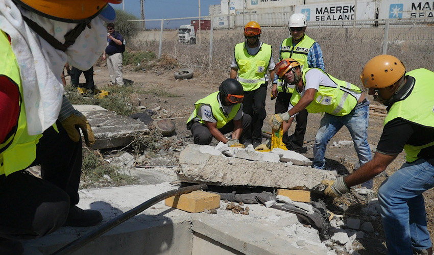 יחידת המתנדבים בזמן אימון (צילום: דוברות עיריית חיפה)