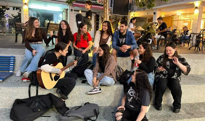 חברי להקת מפגשים ברכס (צילום: מפגשים ברכס)