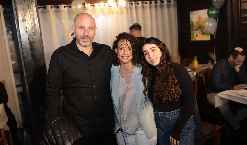 פסח 2023. ערב גיבוש של קבוצת אבי רחמים (צילום: דניאל בן נעים)