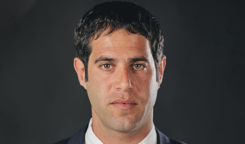 עו"ד אדיר צבי