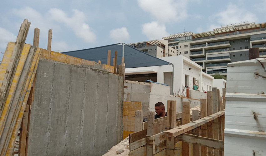 עבודות הבנייה בגנים החדשים בנאות פרס, היום