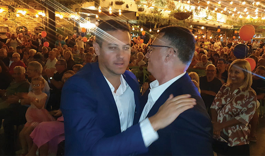 דוד עציוני וח"כ גדעון סער. "אני מקווה שנזכור שמעל הכל עומדת אחדות העם" (צילום: בועז כהן)