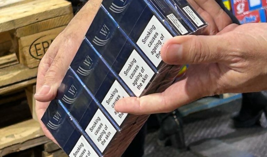 חפיסות הסיגריות שהוברחו (צילום: דוברות רשות המסים)