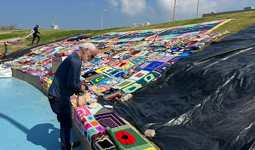 פרויקט "שטיח התקווה הטובה" (צילום: ענת סלומון, דוברות עיריית חיפה)