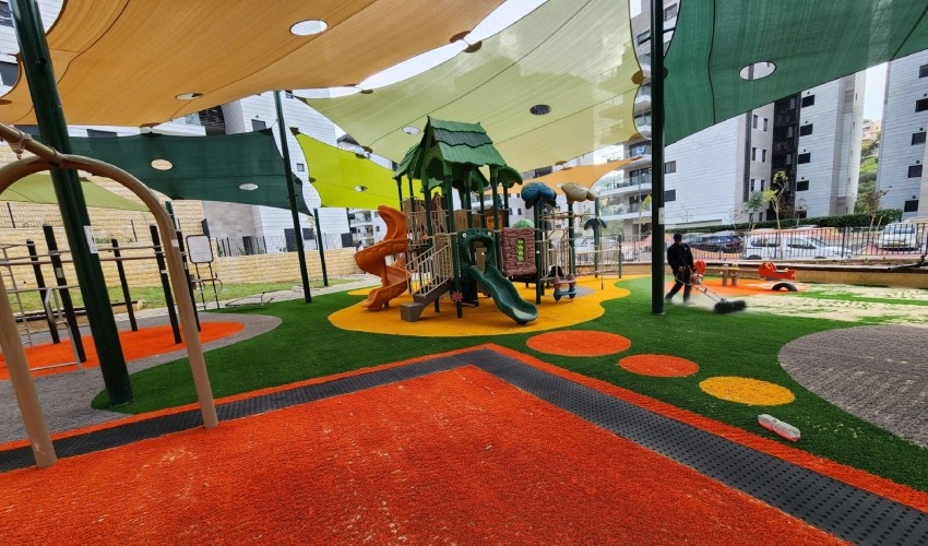 גן המשחקים החדש בגבעת השבשבת (צילום: דוברות עיריית חיפה)