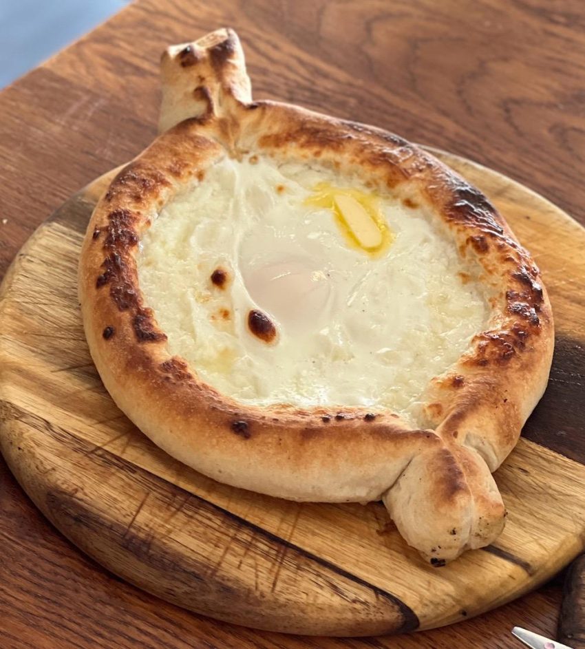 אג'רולי במימינו (צילום: חגית הורנשטיין)