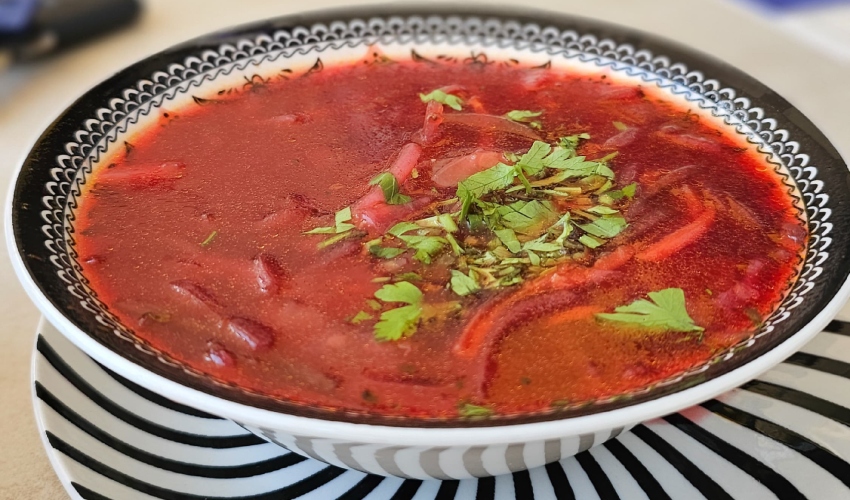 מרק בורשט בורניקס (צילום: עוז גרטנר)