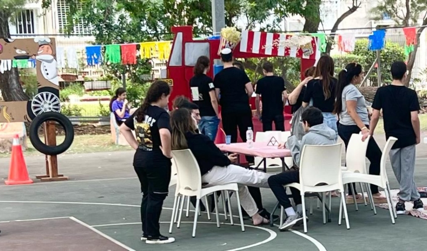 מרחב למידה המדמה מדרחוב (צילום: דוברות עיריית חיפה)