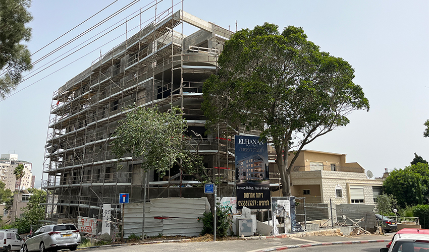בנייה חדשה במרכז הכרמל (צילום: נמרוד אשכנזי)