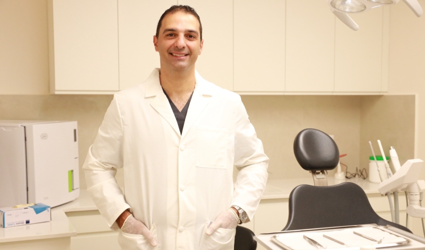 מרפאת מומחים אינטימית. ד"ר סמיר ברהום | צילום: ג'וזף נויסרי
