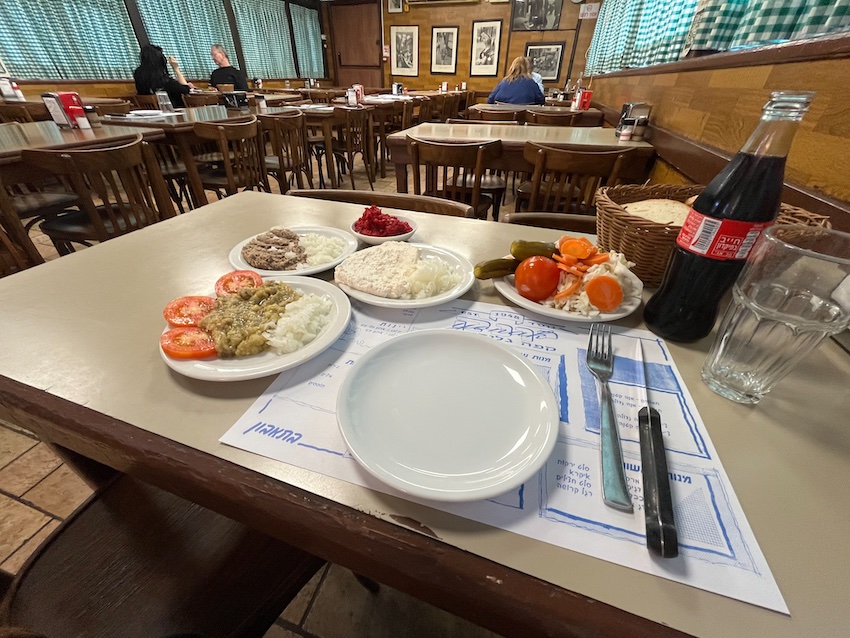 המנות הראשונות בקפה גלידה (צילום: נמרוד אשכנזי)