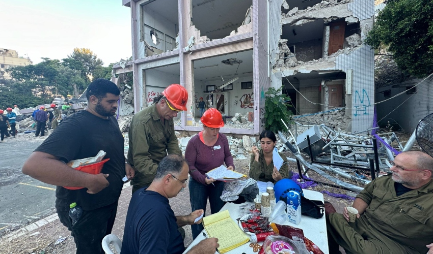 תרגול בקורס החילוץ וההצלה (צילום: אגף הביטחון עיריית חיפה)