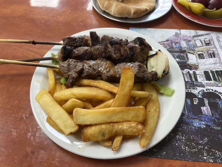 שישליק כבש במסעדת אלנבי (צילום: נמרוד אשכנזי)