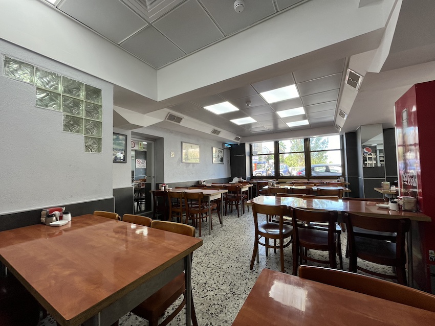 מסעדת אלנבי מבפנים (צילום: נמרוד אשכנזי)