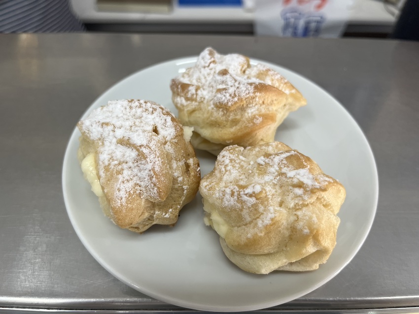 פחזניות בקונדיטוריה ליבל (צילום: נמרוד אשכנזי)