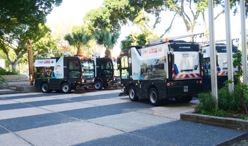רכבי טיאוט של העירייה (צילום: ענת סלומון, דוברות עיריית חיפה)