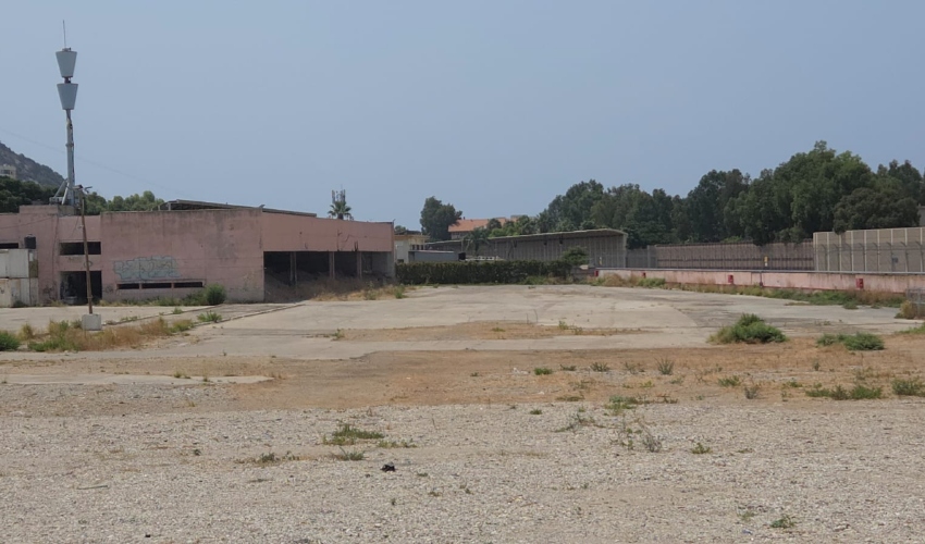 מגרש הרכבים אחרי הפינוי (צילום: דוברות עיריית חיפה)