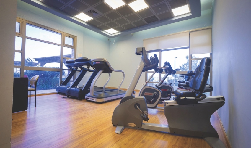 חדר הכושר בפסגת חן (צילום: מיכה בריקמן)