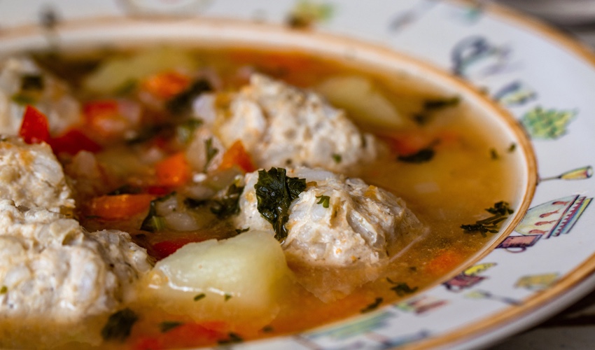 צ'ורבה (צילום: mitchdhutchinson/depositphotos.com)