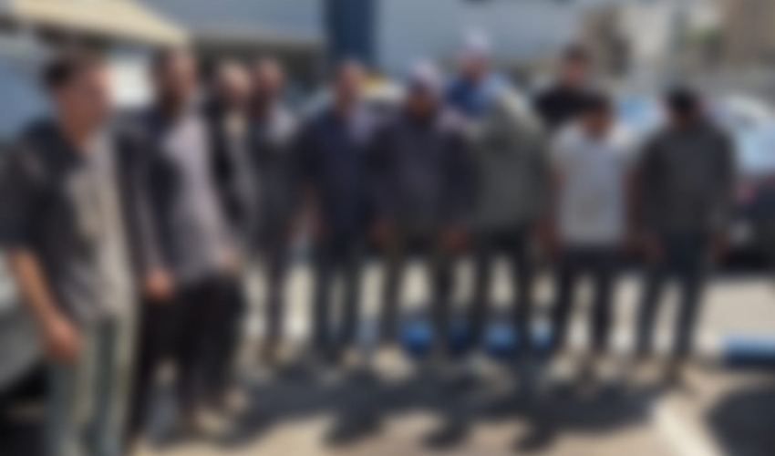 השב"חים שנעצרו באתר הבנייה (צילום: דוברות המשטרה)