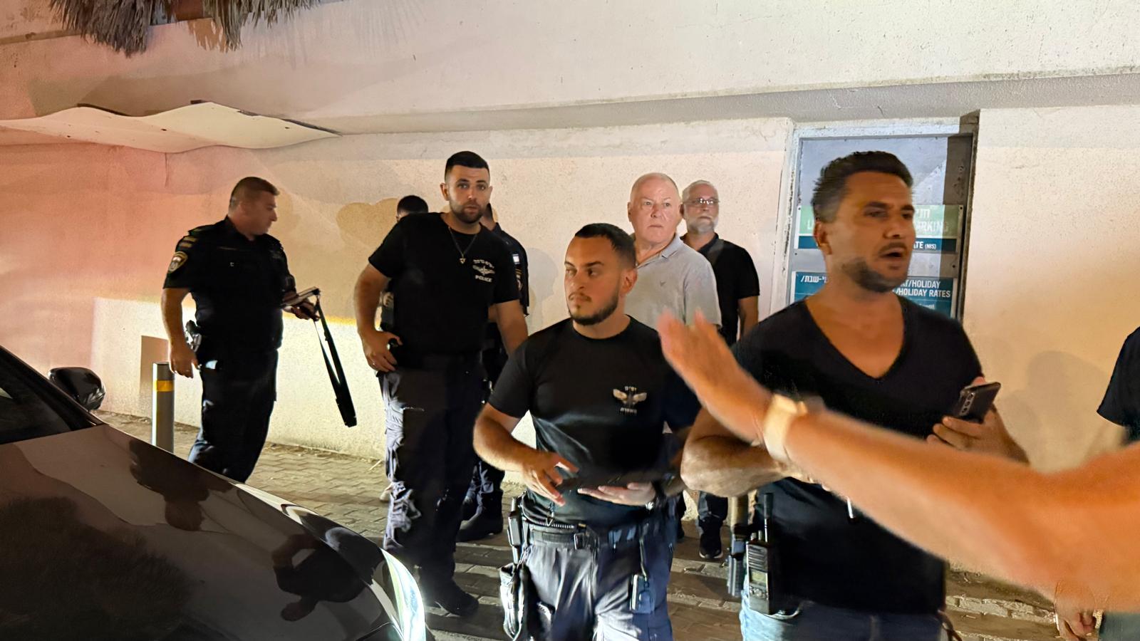 מבצע האכיפה בחופים הדרומיים (צילום: ראובן כהן, דוברות עיריית חיפה)